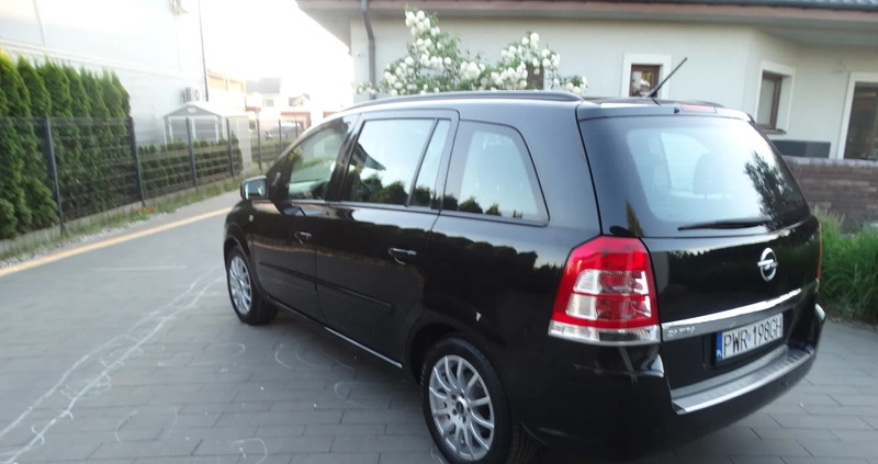 Opel Zafira cena 34900 przebieg: 114000, rok produkcji 2014 z Września małe 172